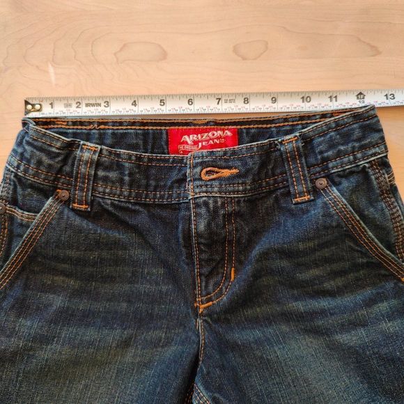 Girls Jean Shorts - Arizona Jeans -  Size 8 Husky - No Fraying. - Picture 7 of 11